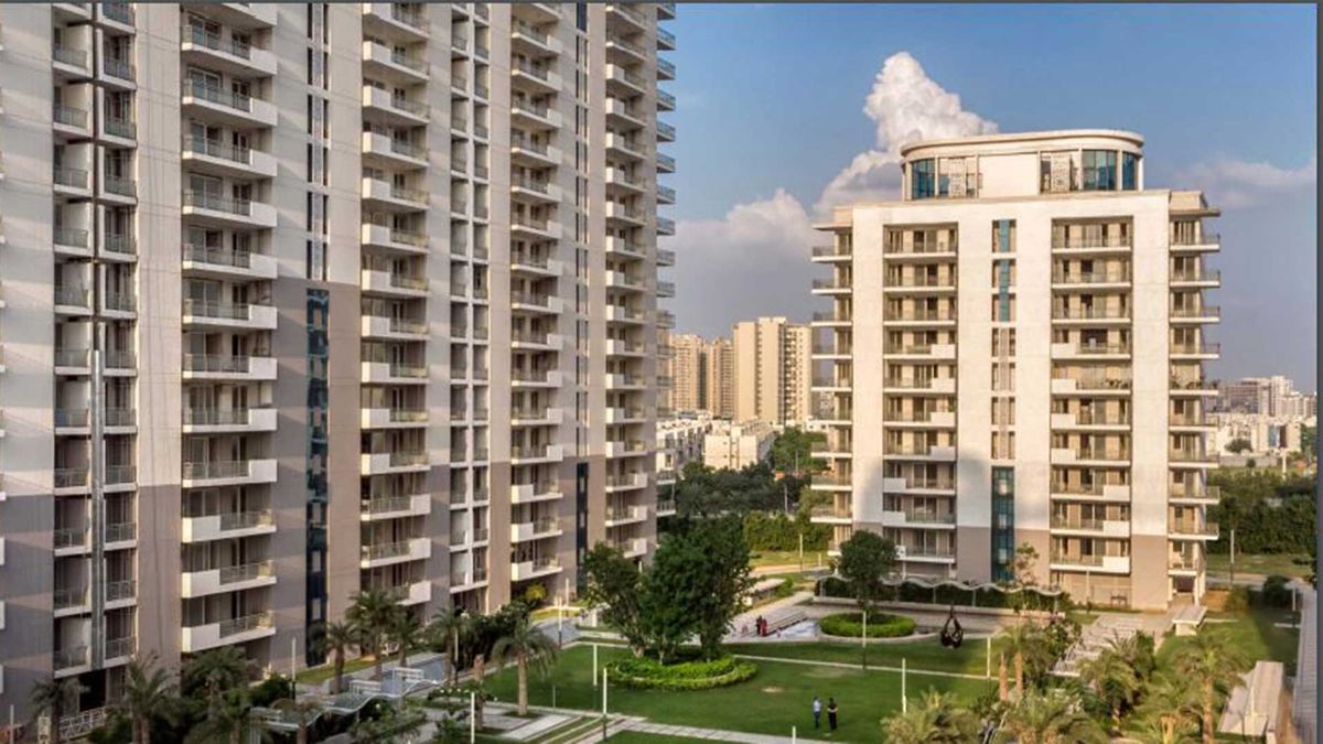 DLF The Ultima Elevation